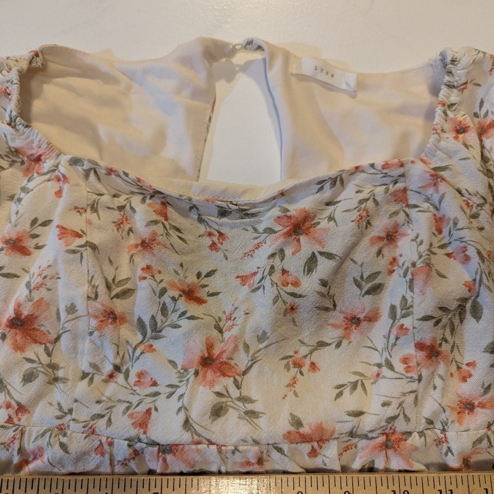Lush Tie-Back Floral Top, Size Medium - Picture 4 of 14